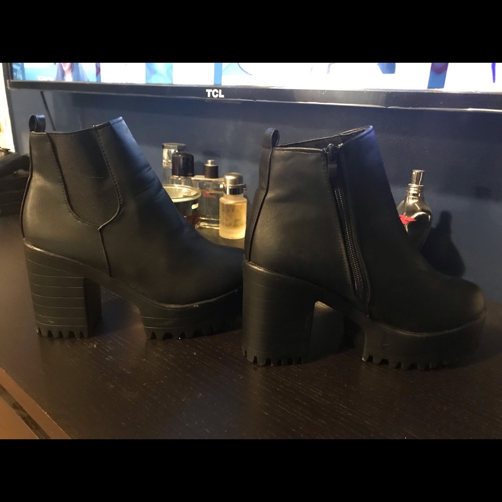 Chunky heel boots